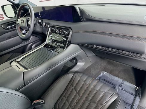 Certified 2025 Nissan Armada PRO-4X w/ Pro-4X Premium Package image 36