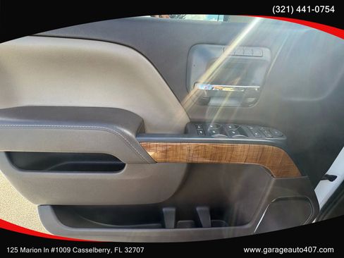 Used 2017 GMC Sierra 1500 SLT w/ Enhanced Driver Alert Package image 11