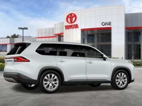New 2026 Toyota Grand Highlander Limited image 12