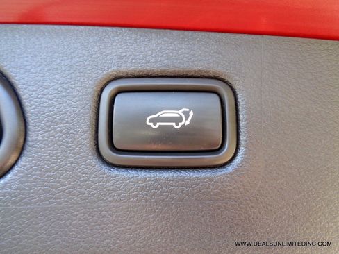 Used 2020 Hyundai Tucson Sport w/ Cargo Package AWD/4WD image 20