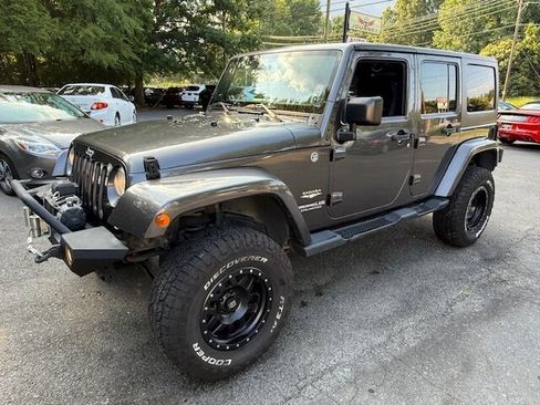 Used 2014 Jeep Wrangler Unlimited Sahara image 1