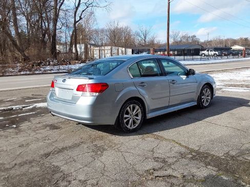 Used 2013 Subaru Legacy 2.5i Premium w/ All-Weather Pkg + Moonroof image 6