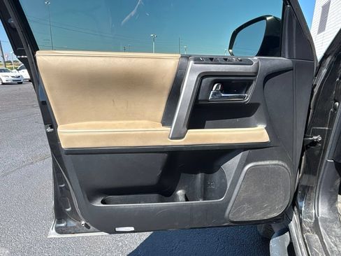Used 2023 Toyota 4Runner SR5 Premium w/ Moonroof Package RWD image 7