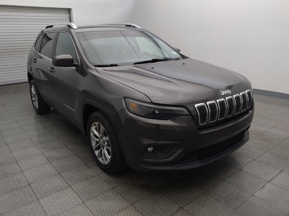 Used 2019 Jeep Cherokee Latitude Plus FWD image 13