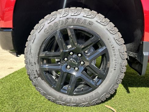 New 2026 Chevrolet Silverado 1500 LT Trail Boss w/ Convenience Package II image 9