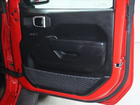 Used 2024 Jeep Wrangler Unlimited Sport AWD/4WD image 39