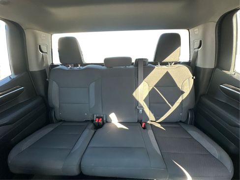 Used 2023 Chevrolet Silverado 1500 LT AWD/4WD image 14