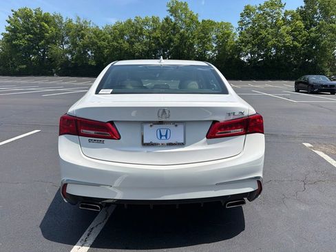 Used 2018 Acura TLX V6 w/ Technology Package FWD image 5