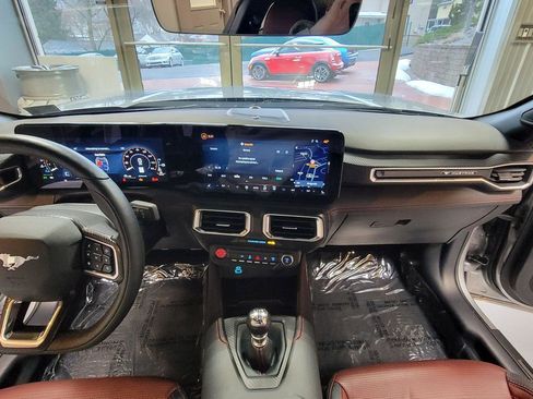 Used 2024 Ford Mustang GT Premium image 11