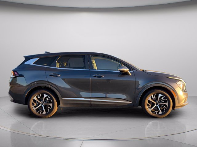 Used 2023 Kia Sportage EX FWD image 6