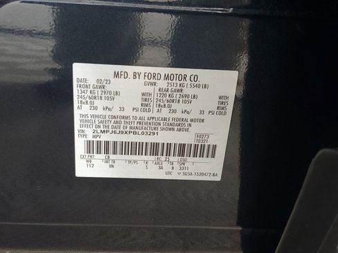 Used 2023 Lincoln Nautilus FWD w/ Premium Package image 50