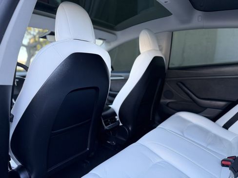 Used 2022 Tesla Model 3 Performance image 19