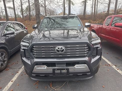 Used 2025 Toyota Tacoma Limited image 6