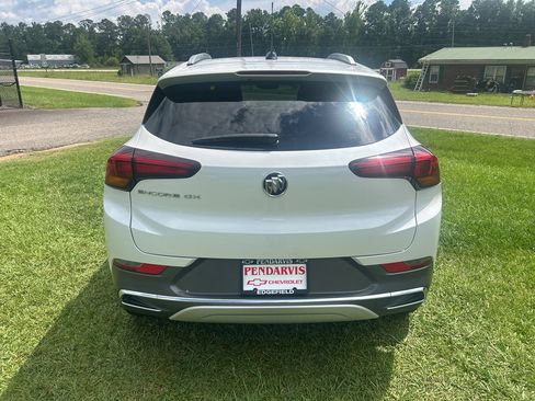 Used 2023 Buick Encore GX Essence w/ Experience Buick Package FWD image 11