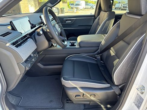 Used 2026 GMC Sierra EV Elevation image 26