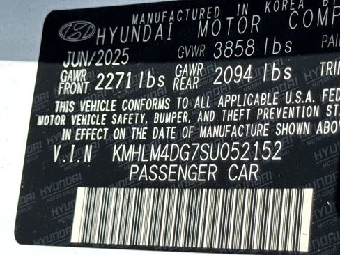 New 2025 Hyundai Elantra Sport image 30