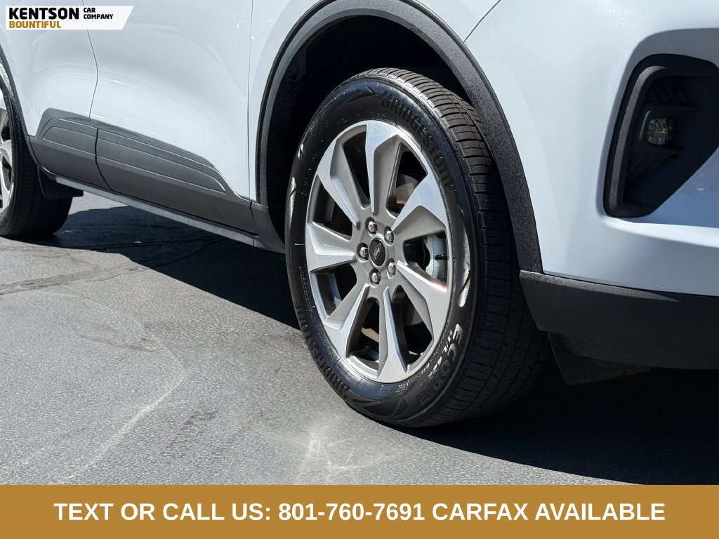 Used 2025 Ford Escape Platinum AWD/4WD image 12
