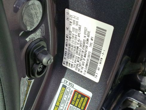 Used 2015 Honda CR-V LX image 27