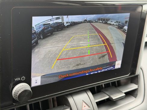 Used 2024 Toyota RAV4 XLE FWD image 19