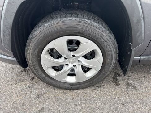 Used 2023 Toyota RAV4 LE image 17