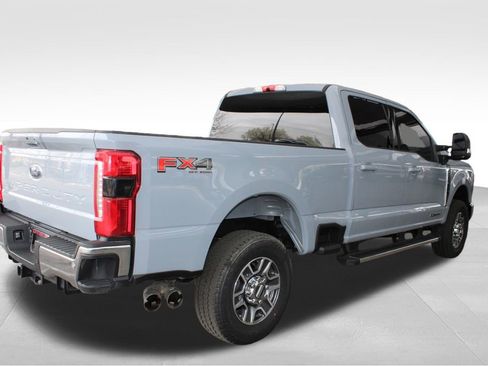 Used 2025 Ford F250 Lariat w/ FX4 Off-Road Package AWD/4WD image 15