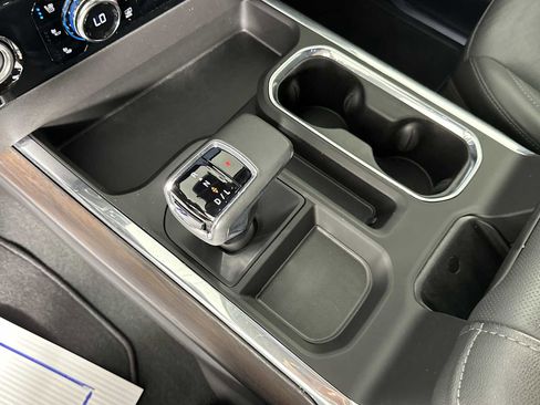 Used 2024 GMC Sierra 1500 SLT w/ SLT Premium Package image 23