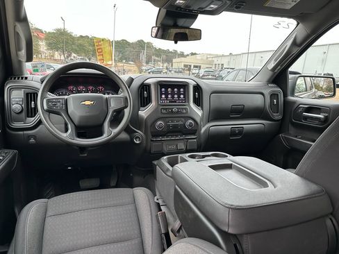 Used 2023 Chevrolet Silverado 1500 Custom w/ LPO, Dark Essentials Package image 10