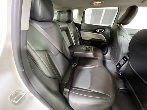 Used 2022 Jeep Compass Limited image 24