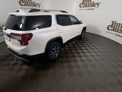 Used 2023 GMC Acadia SLT w/ LPO, Floor Liner Package image 8
