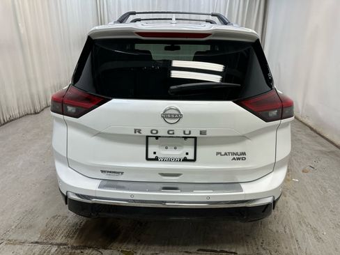 Certified 2025 Nissan Rogue Platinum image 8