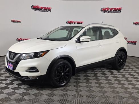Used 2022 Nissan Rogue Sport SV w/ Technology Package AWD/4WD image 5