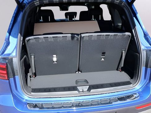 New 2026 Mercedes-Benz GLB 250 4MATIC image 17