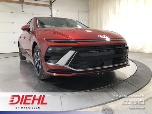 New 2025 Hyundai Sonata SEL image 1