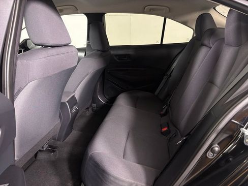 Used 2025 Toyota Corolla LE FWD image 31