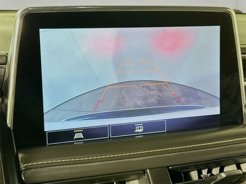 Used 2021 GMC Yukon SLT image 11