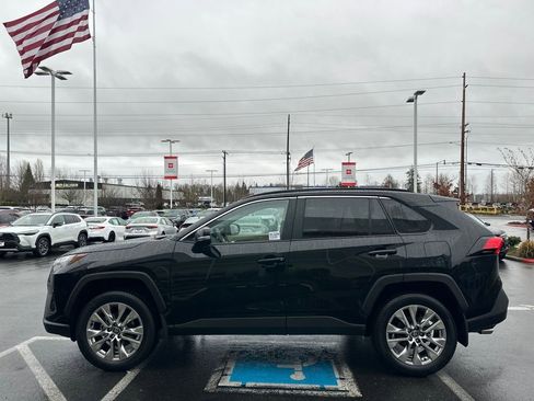 New 2025 Toyota RAV4 XLE Premium image 6