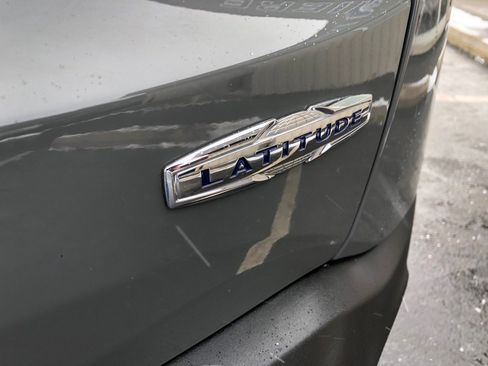 Used 2021 Jeep Renegade Latitude image 16