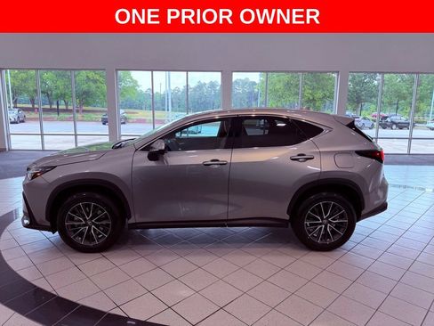 Used 2025 Lexus NX 250 FWD w/ Premium Package image 4
