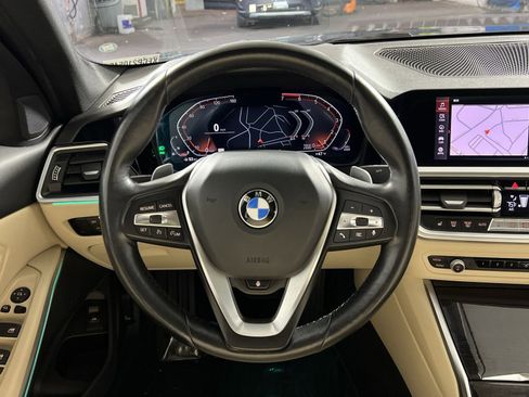 Used 2021 BMW 330i xDrive Sedan w/ Premium Package image 16