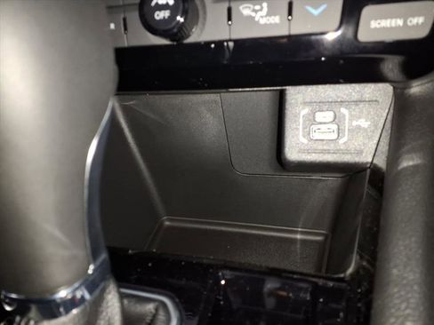 New 2026 Jeep Compass Limited image 12