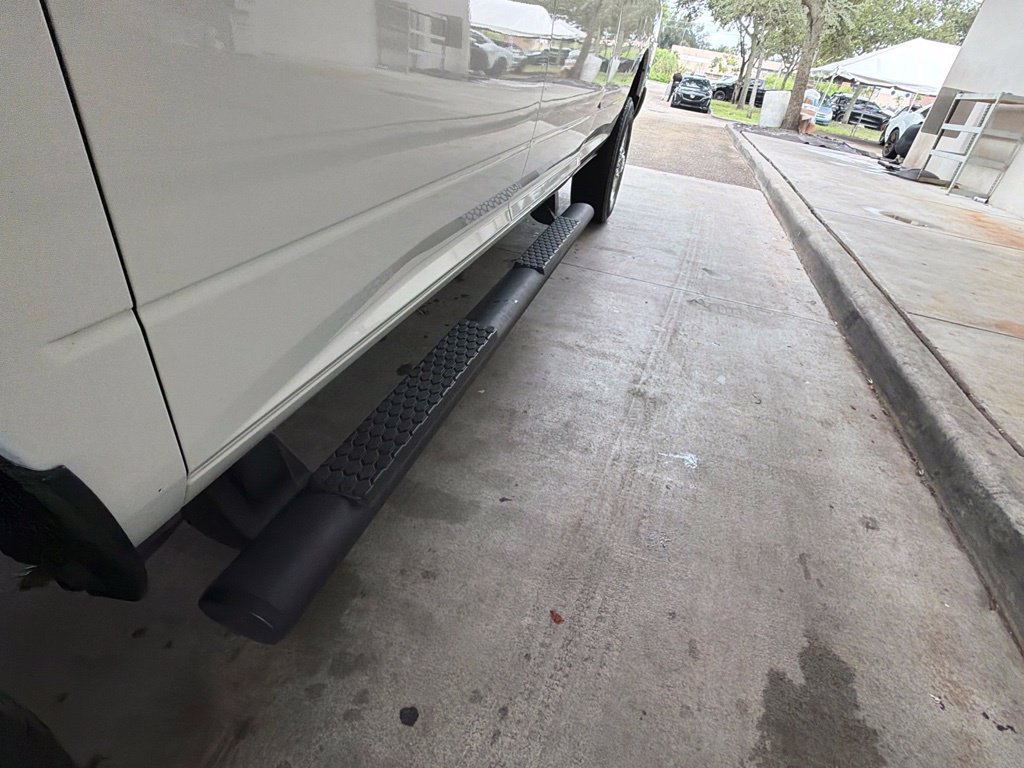 Used 2024 RAM 2500 Tradesman w/ Chrome Appearance Group AWD/4WD image 18