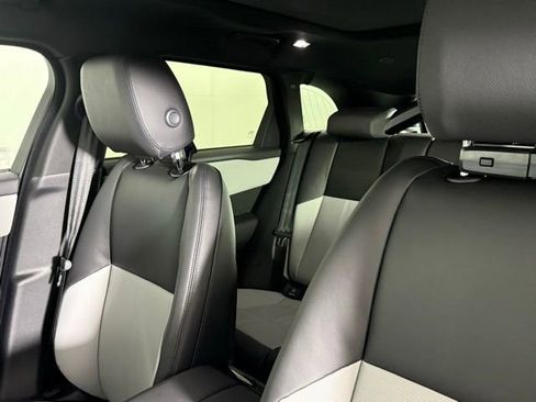 Used 2026 Land Rover Range Rover Velar Dynamic SE AWD/4WD image 14