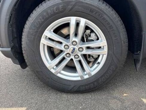 Certified 2020 Ford Explorer XLT w/ Equipment Group 202A AWD/4WD image 27