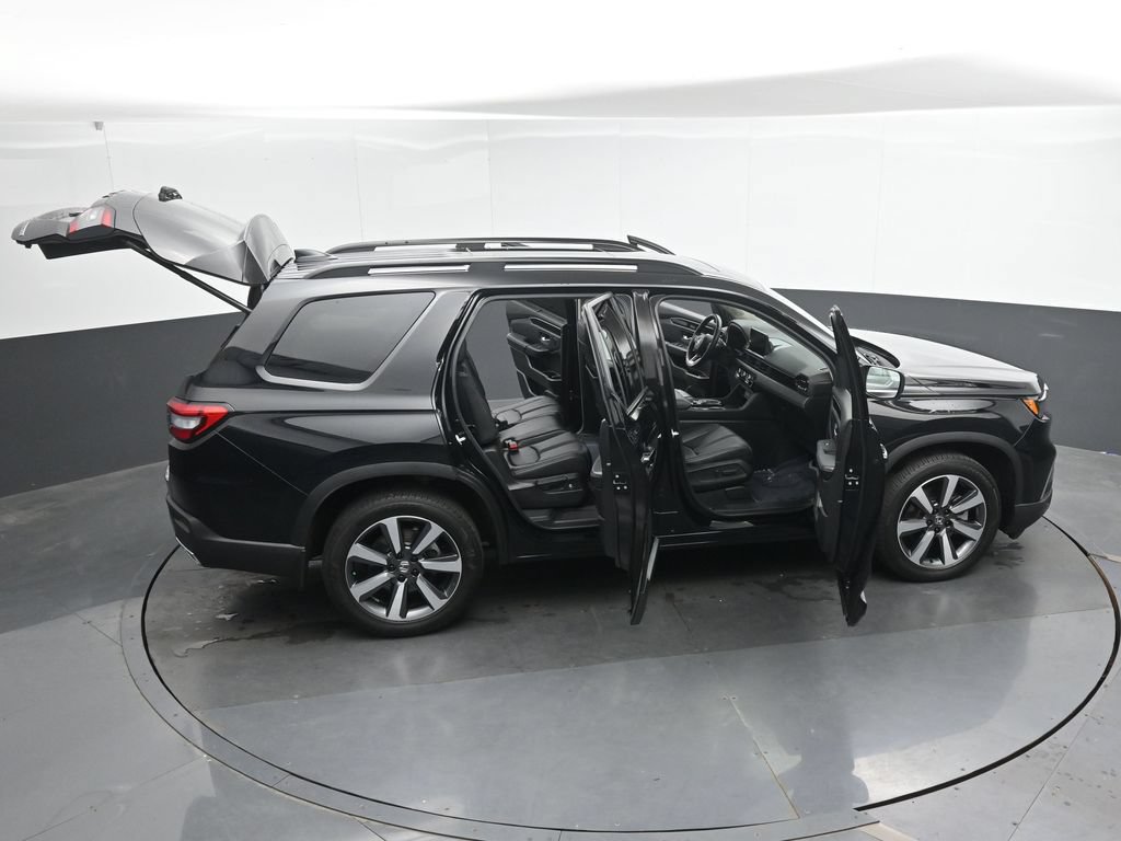 Used 2025 Honda Pilot Touring image 43