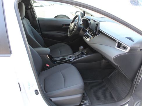 Used 2022 Toyota Corolla LE FWD image 10