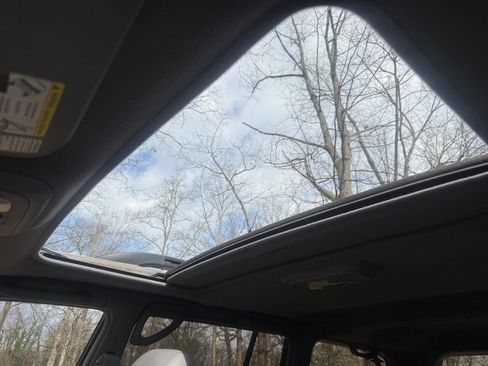 Used 2002 Toyota Land Cruiser image 89