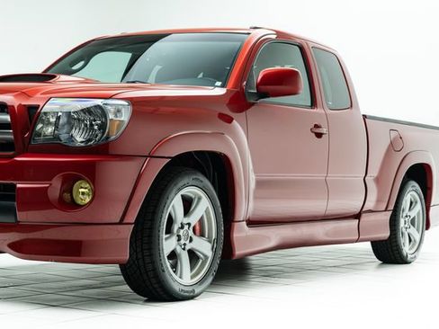Used 2010 Toyota Tacoma X-Runner RWD image 9