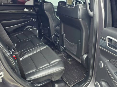 Used 2018 Jeep Grand Cherokee SRT AWD/4WD image 13