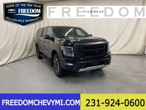 Used 2024 Nissan Titan PRO-4X w/ Pro-4x Convenience Package image 1