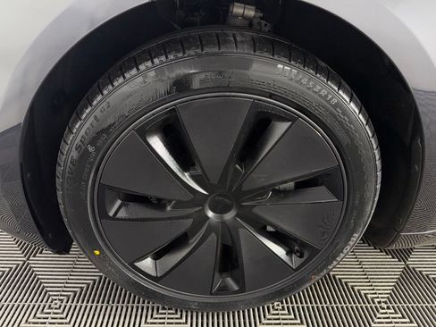 Used 2024 Tesla Model 3 Standard Range RWD image 10